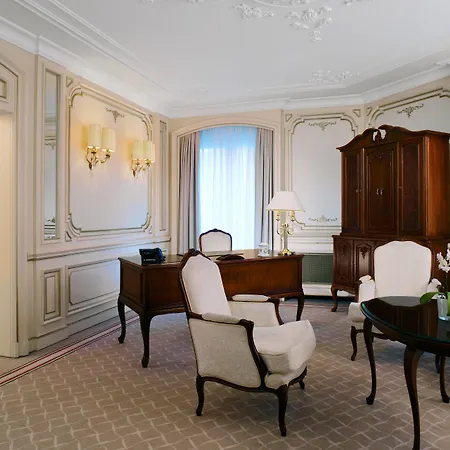 The Westin Grand 5*