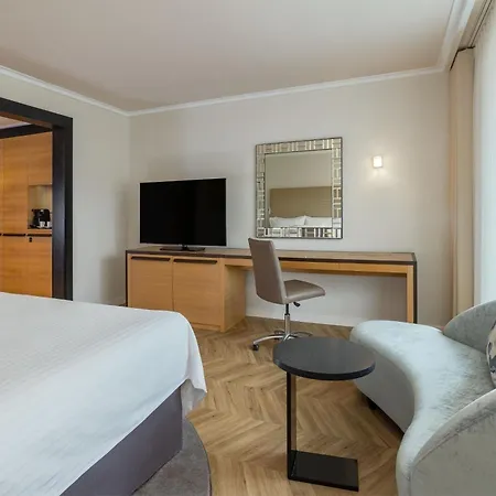 The Westin Grand 5*