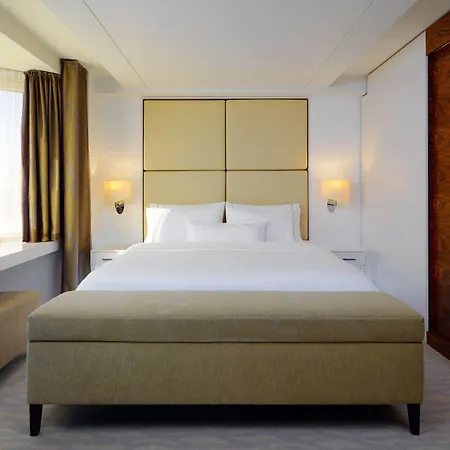 The Westin Grand Hotel 5*