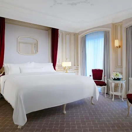 Szálloda The Westin Grand