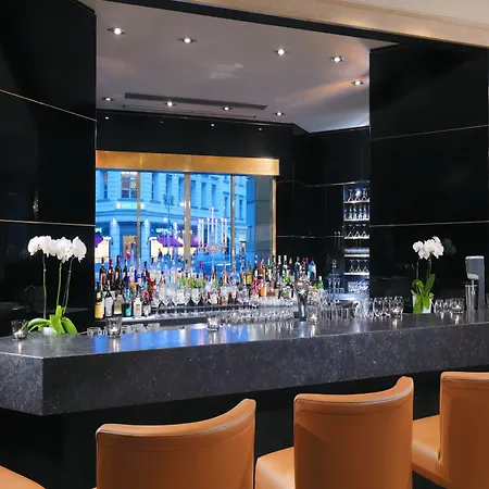 Szálloda The Westin Grand